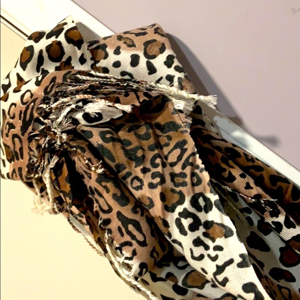 Leopard Scarf